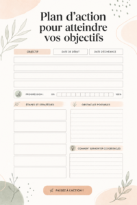 Une femme souriante consultando un plan d'action pour ses objectifs personnels.