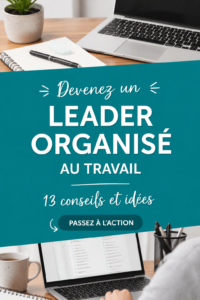 Une femme d'affaires souriante dans un bureau organisé, illustrant les conseils pour être un leader plus efficace.
