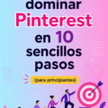 femme utilisant un ordinateur pour créer un tableau Pinterest inspirant